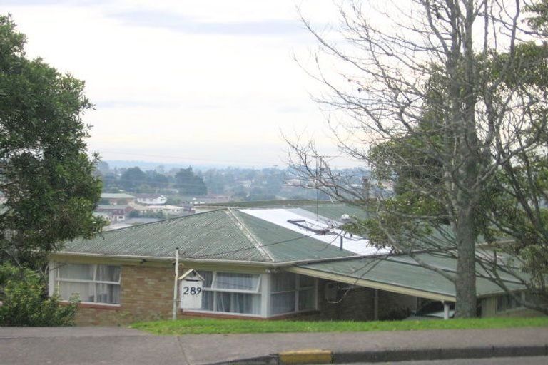 Photo of property in 289 Don Buck Road, Massey, Auckland, 0614