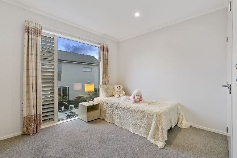 Photo of property in 2 Flounder Road, Hobsonville, Auckland, 0616