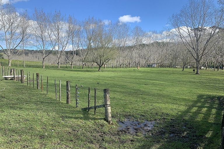 Photo of property in 654 Inland Road, Helensville, 0875