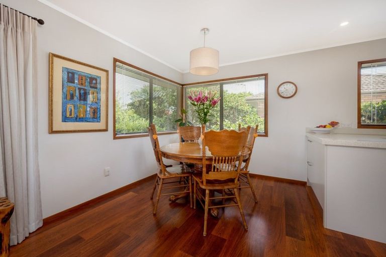 Photo of property in 2/47 Aberfeldy Avenue, Highland Park, Auckland, 2010