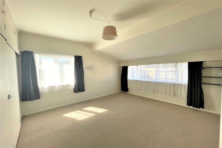Photo of property in 61 Tiro Tiro Road, Levin, 5510