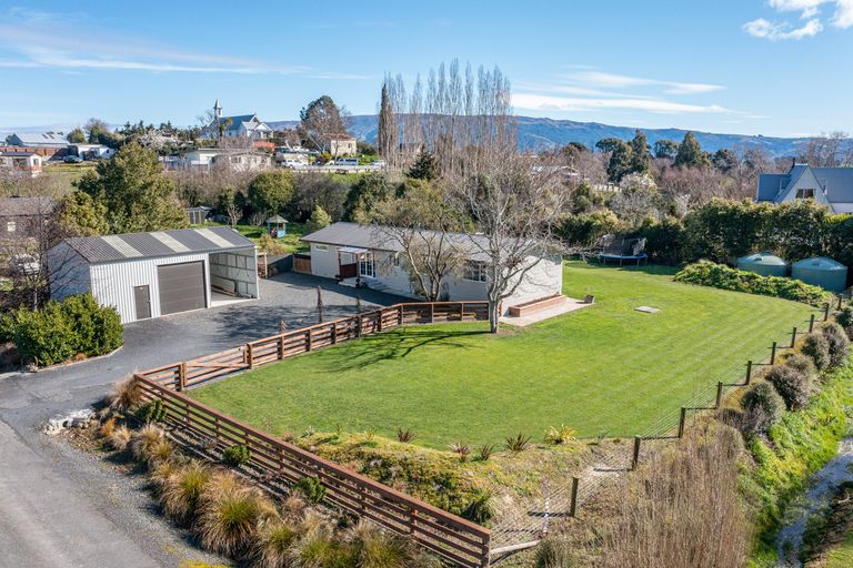 Photo of property in 5 Snowdon Street, Allanton, Mosgiel, 9092