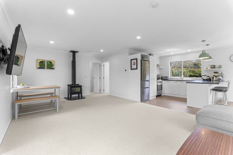 Photo of property in 489a Barrett Road, Omata, New Plymouth, 4374