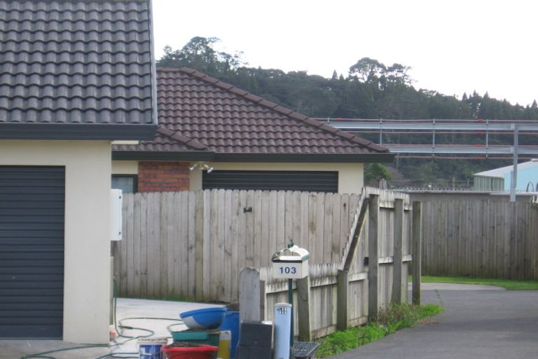 Photo of property in 103 Pooks Road, Ranui, Auckland, 0612