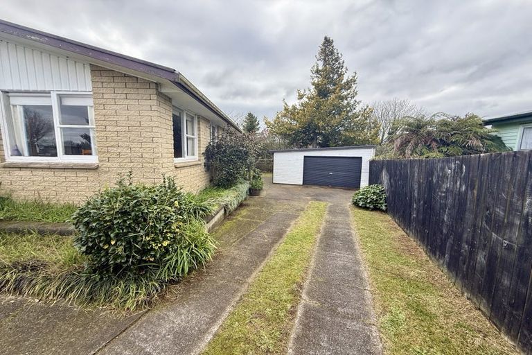 Photo of property in 9 Wykeham Place, Tokoroa, 3420