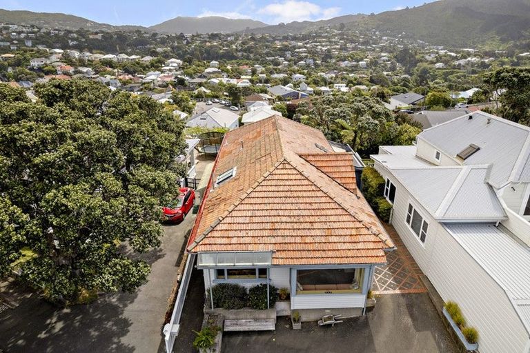Photo of property in 26 Harbour View Road, Northland, Wellington, 6012