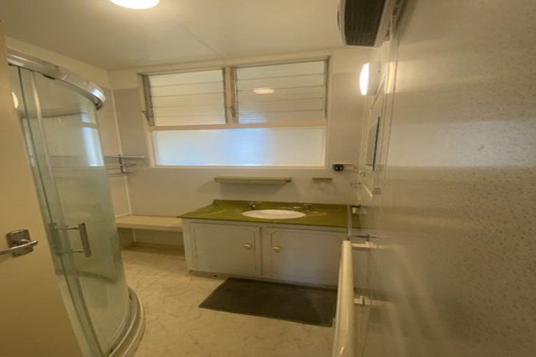 Photo of property in 107 Macandrew Road, South Dunedin, Dunedin, 9012