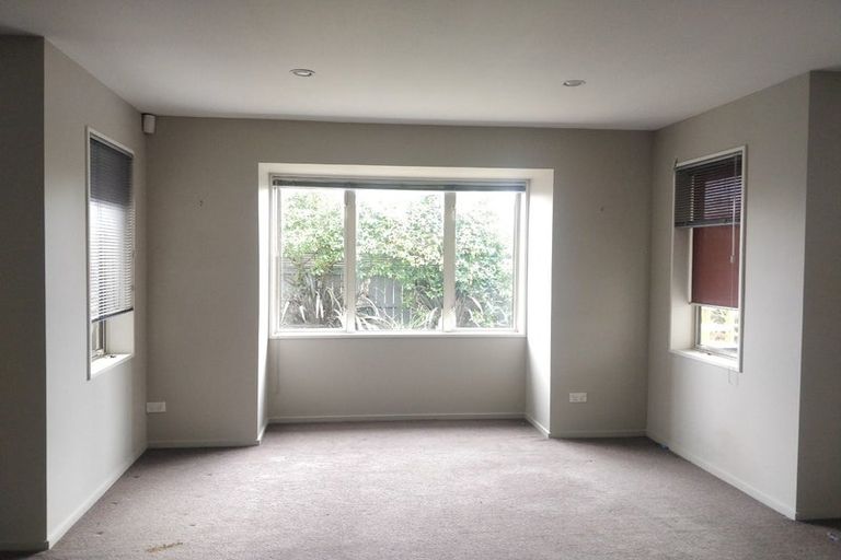 Photo of property in 2 Moeraki Place, Hei Hei, Christchurch, 8042