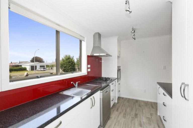 Photo of property in 77 Cressida Avenue, Stratford, 4332