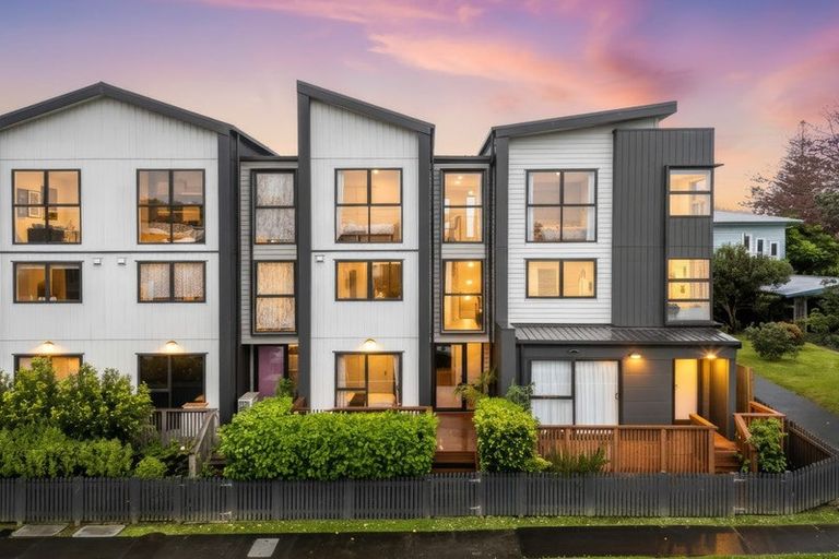 Photo of property in 4 Te Uru Lane, Takapuna, Auckland, 0622