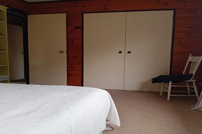 Photo of property in 12 Deller Drive, Carterton, 5713