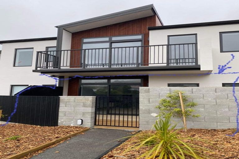 Photo of property in 2u2 Hindmarsh Street, Johnsonville, Wellington, 6037