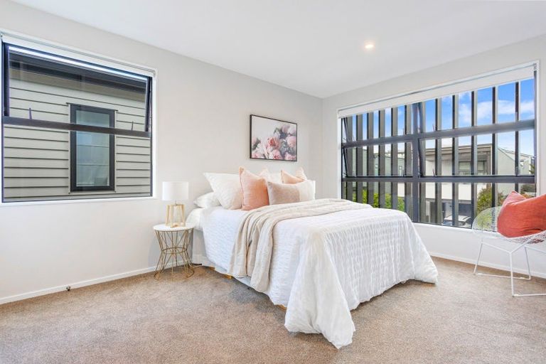 Photo of property in 15 Liquidambar Drive, Hobsonville, Auckland, 0616