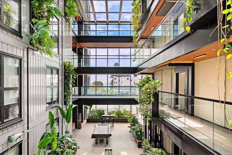Photo of property in The Victor, 409/4 Bute Road, Browns Bay, Auckland, 0630