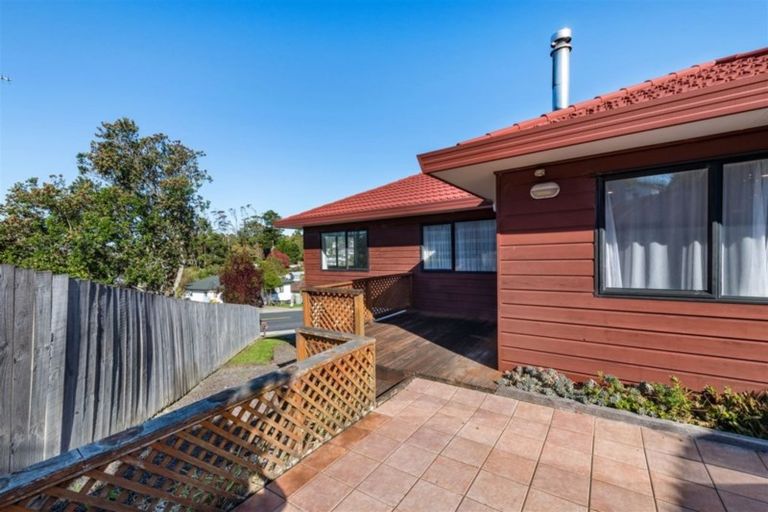 Photo of property in 34 Garton Drive, Massey, Auckland, 0614