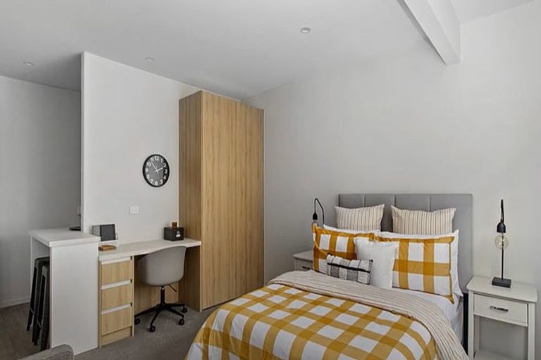 Photo of property in 44u2 May Street, Hamilton East, Hamilton, 3216