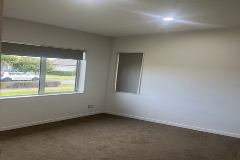 Photo of property in 11 Ancroft Street, Papakura, 2110
