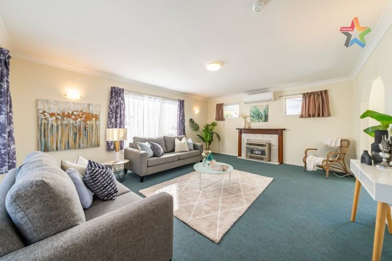 Photo of property in 3 Waddington Drive, Naenae, Lower Hutt, 5011