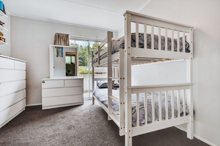 Photo of property in 16 Sunset Street, Hilltop, Taupo, 3330
