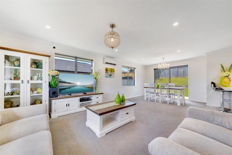 Photo of property in 29 Harry Richards Way, Pokeno, 2402