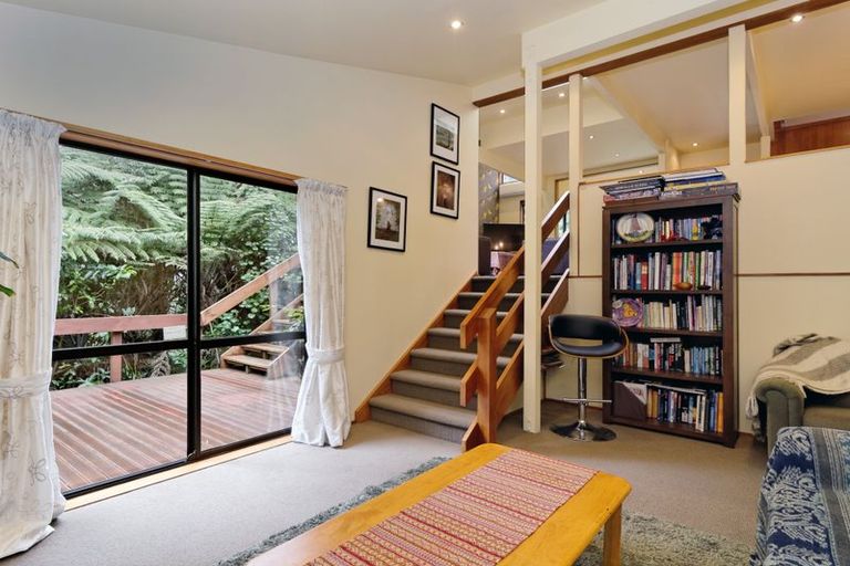 Photo of property in 3 Inaka Place, Titirangi, Auckland, 0604