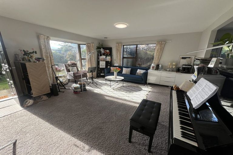 Photo of property in 7 Rhyl Place, Bryndwr, Christchurch, 8053