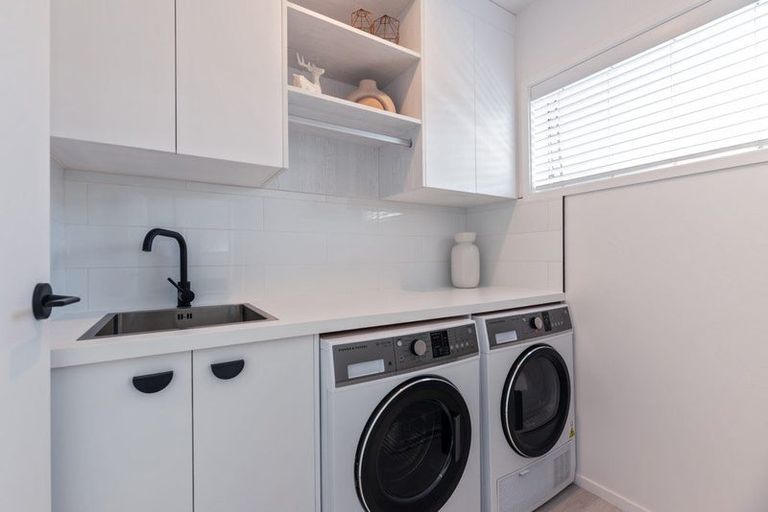Photo of property in 13a Hawea Street, Mount Maunganui, 3116