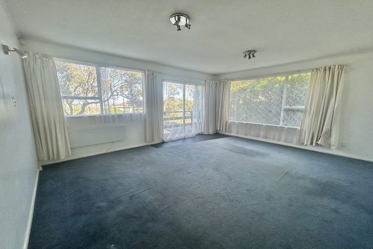 Photo of property in 38 Kanpur Road, Broadmeadows, Wellington, 6035