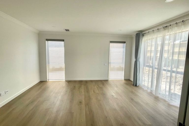 Photo of property in 2e Matatahi Road, Flat Bush, Auckland, 2019