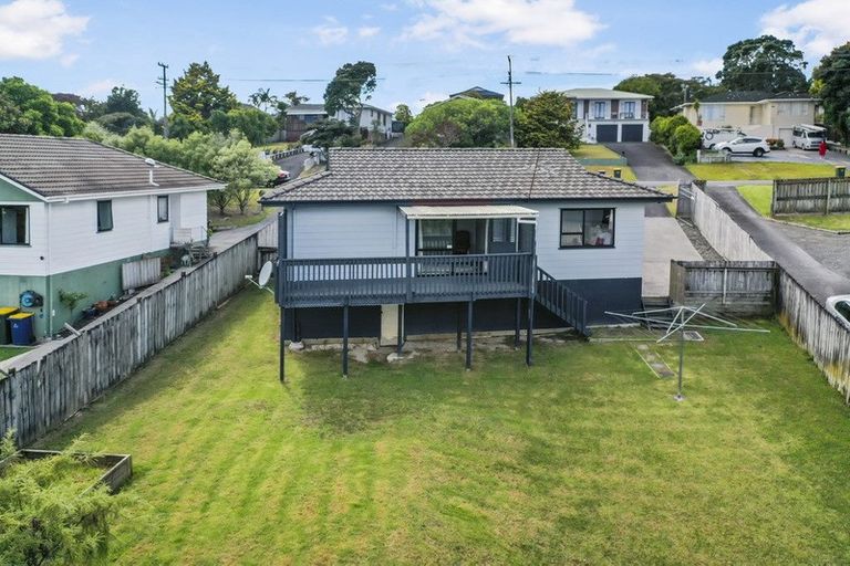 Photo of property in 28 Moire Road, Massey, Auckland, 0614