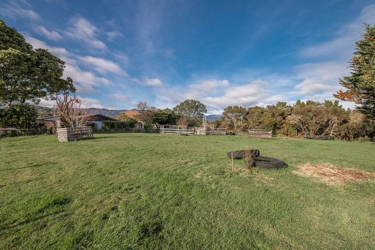 Photo of property in 57 Caledonian Road, Westport, 7892