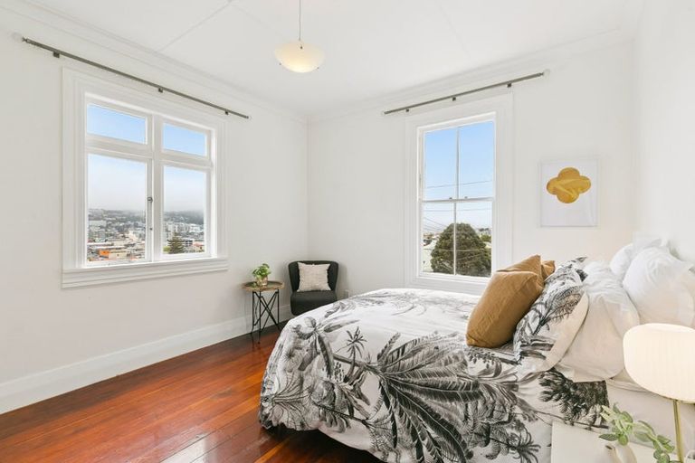 Photo of property in 51 Scarborough Terrace, Mount Victoria, Wellington, 6011