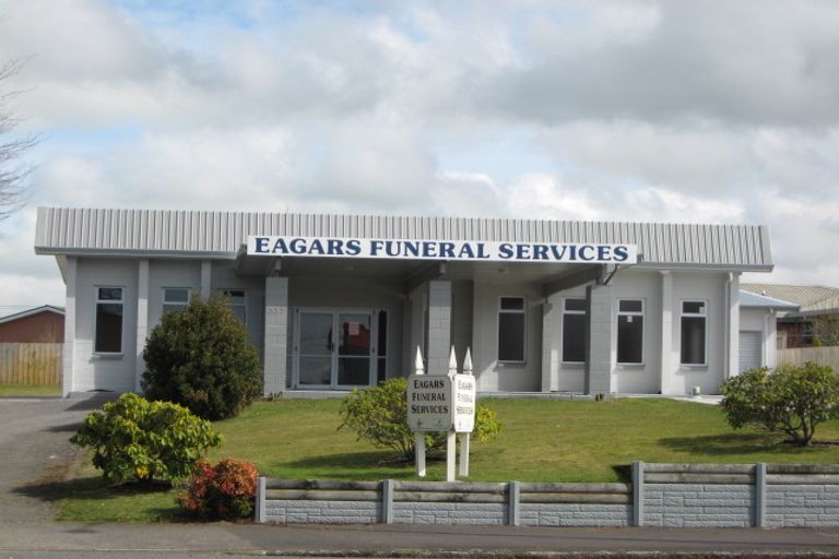 Photo of property in 379 Broadway, Stratford, 4332