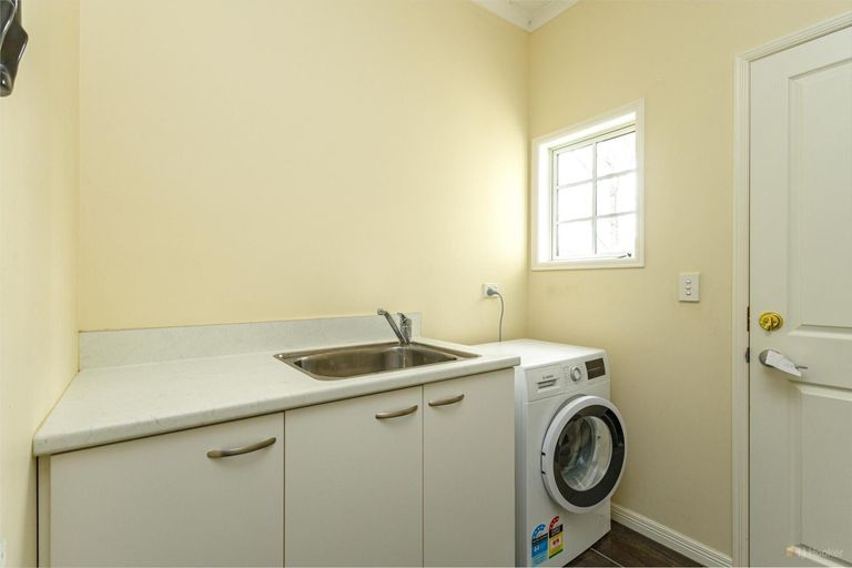 Photo of property in 119 Cox Street, Geraldine, 7930