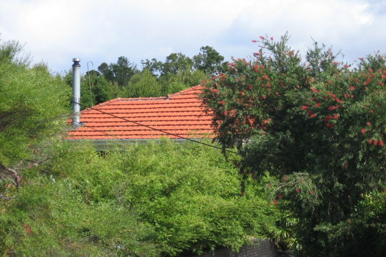 Photo of property in 279 Titirangi Road, Titirangi, Auckland, 0604