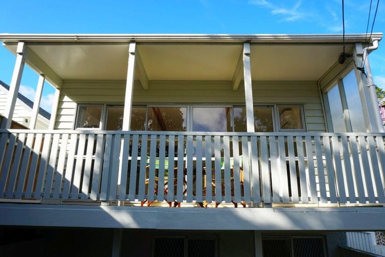 Photo of property in 8 Waikare Street, Karori, Wellington, 6012