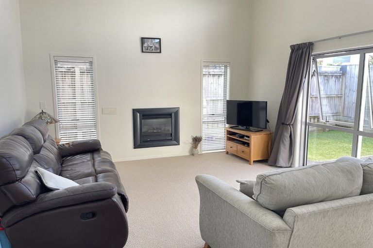 Photo of property in 57 Wellington Street, Howick, Auckland, 2014