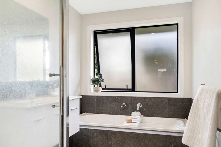 Photo of property in 24 Tiwhatiwha Crescent, Kawerau, 3127