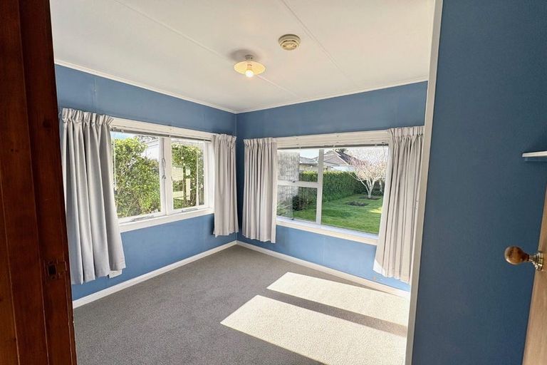 Photo of property in 23 Paynters Avenue, Strandon, New Plymouth, 4312
