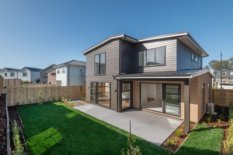 Photo of property in 56 Owen Chapman Drive, Red Beach, 0932