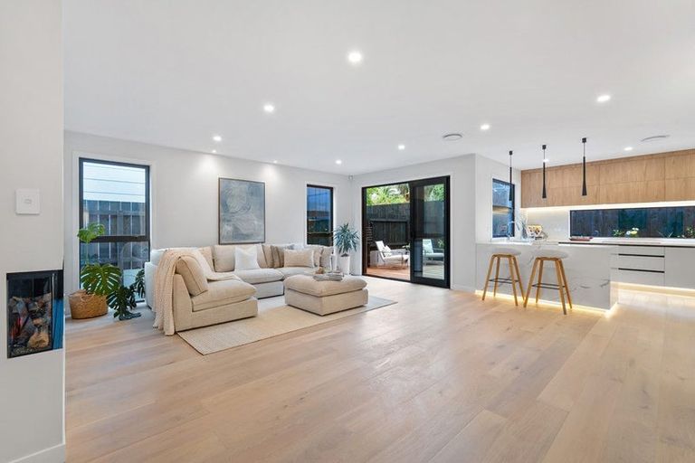 Photo of property in 42e Gordon Avenue, Milford, Auckland, 0620