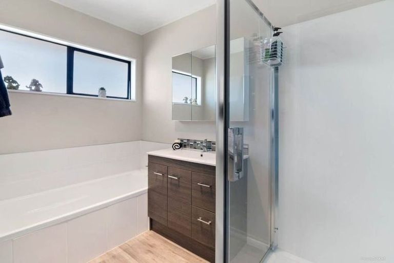 Photo of property in 1/278 Birkdale Road, Birkdale, Auckland, 0626