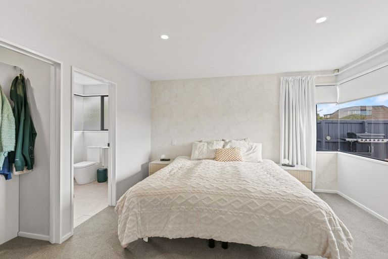 Photo of property in 2 Anglesea Avenue, Parklands, Christchurch, 8083