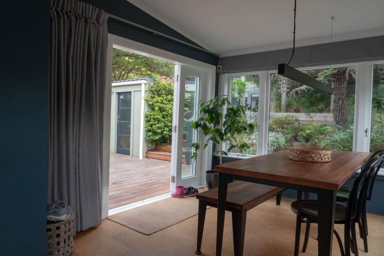 Photo of property in 85 Happy Valley Road, Owhiro Bay, Wellington, 6023