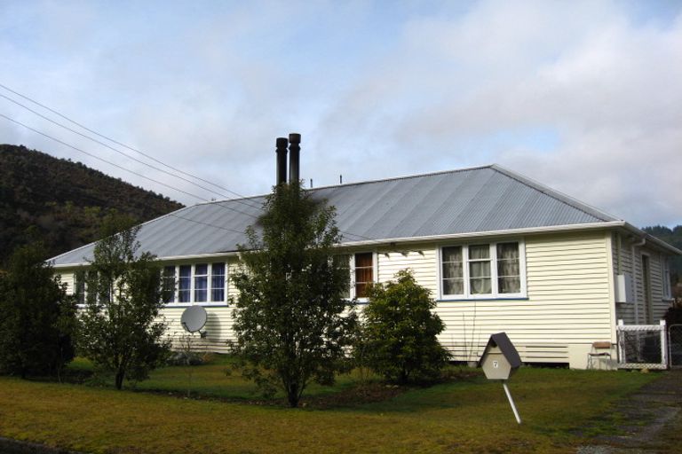 Photo of property in 7- 9 Times Street, Reefton, 7830