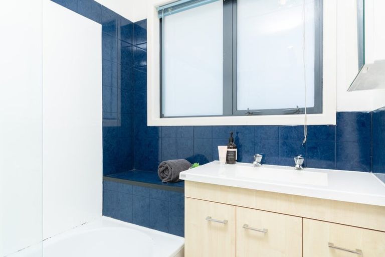 Photo of property in 14 Rice Crescent, Newlands, Wellington, 6037