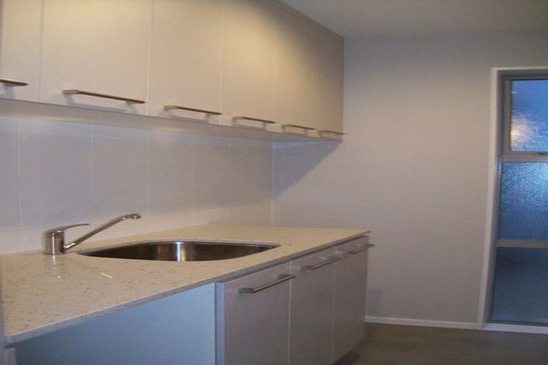 Photo of property in 142a Holly Road, St Albans, Christchurch, 8014