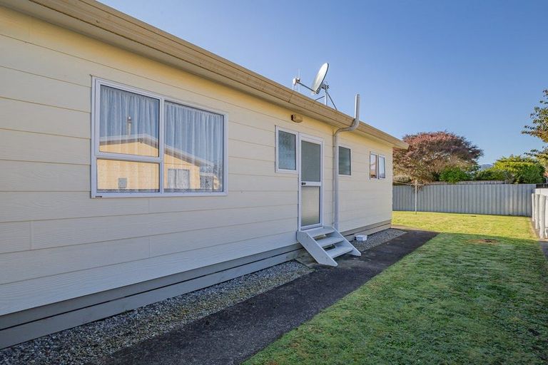 Photo of property in 8a Nikau Street, Levin, 5510