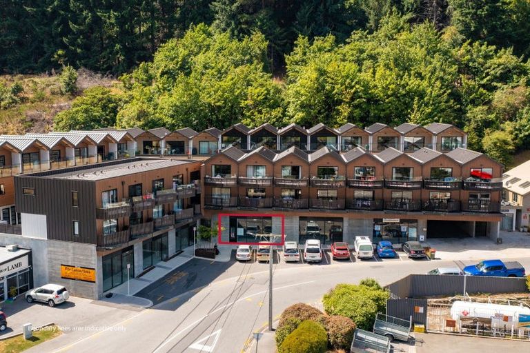 Photo of property in Alex Apartments, 36/135 Hallenstein Street, Queenstown, 9300
