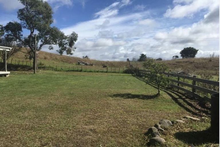 Photo of property in 354 Linton Road, Maungaturoto, 0583